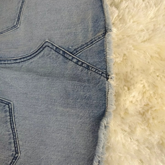 Black Orchard Juniors 27 Faded Jean Distressed unhemmed Mini Skirt New Tags FLAW - Picture 4 of 8